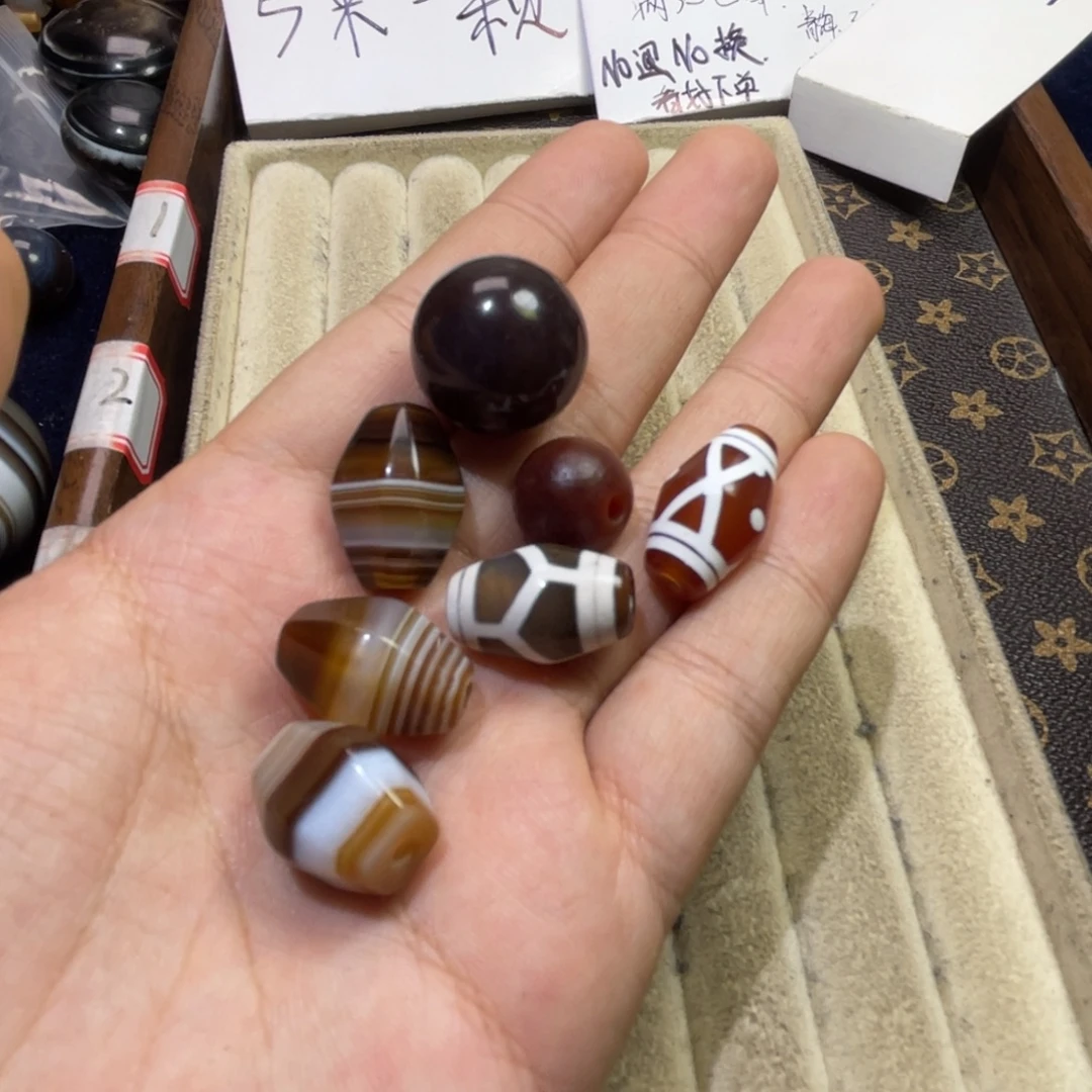 可***乐玛瑙/玉髓未镶嵌珠宝半成品