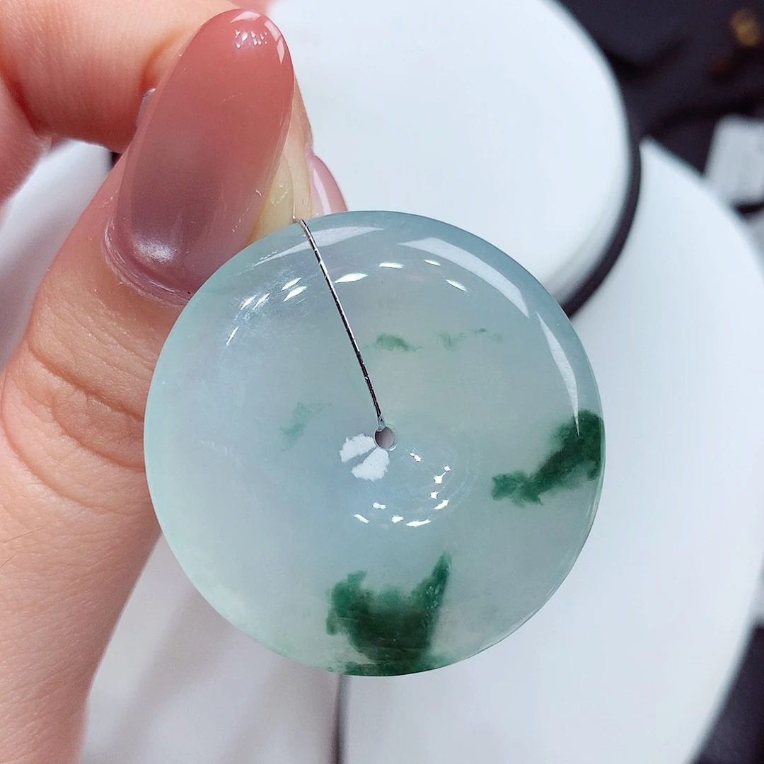 翡翠未镶嵌颈饰翡翠33，34.2/6