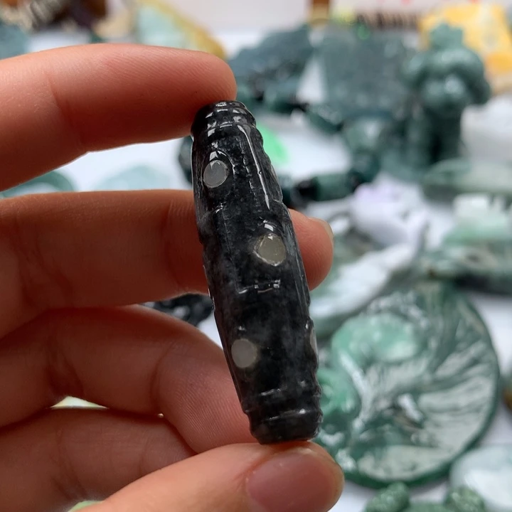 翡翠颈饰未镶嵌保真天然A货翡翠