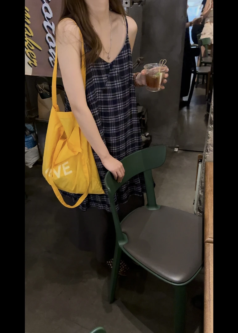 SHILALA韩系穿搭 2025夏季新款复古设计感格子吊带裙上衣百搭