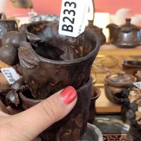 艳木有一点点的小姐姐