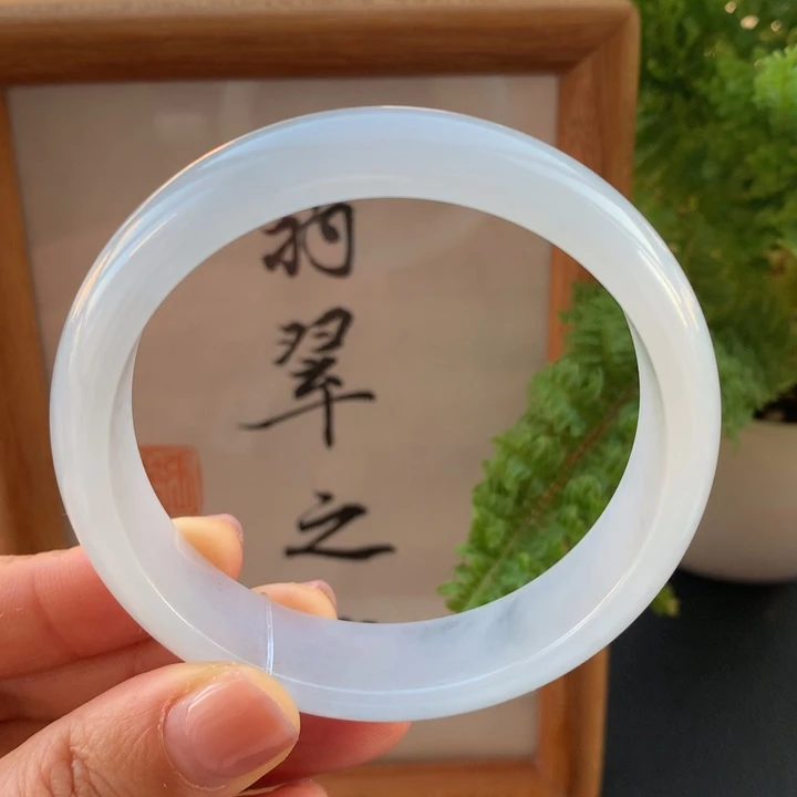 翡翠手镯未镶嵌翡翠手镯56