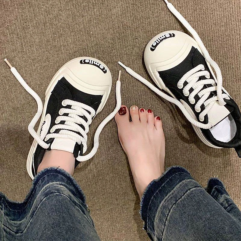 2025年秋百搭厚底帆布鞋小众原创开口笑小白鞋女丑萌大板鞋休闲