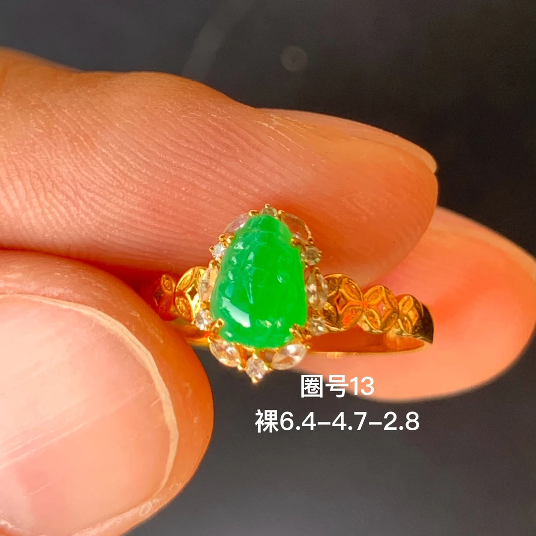 冰阳绿貔貅天然翡翠戒指 镶嵌精致 女生配饰