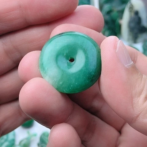 未镶嵌独山玉吊坠(不含链)