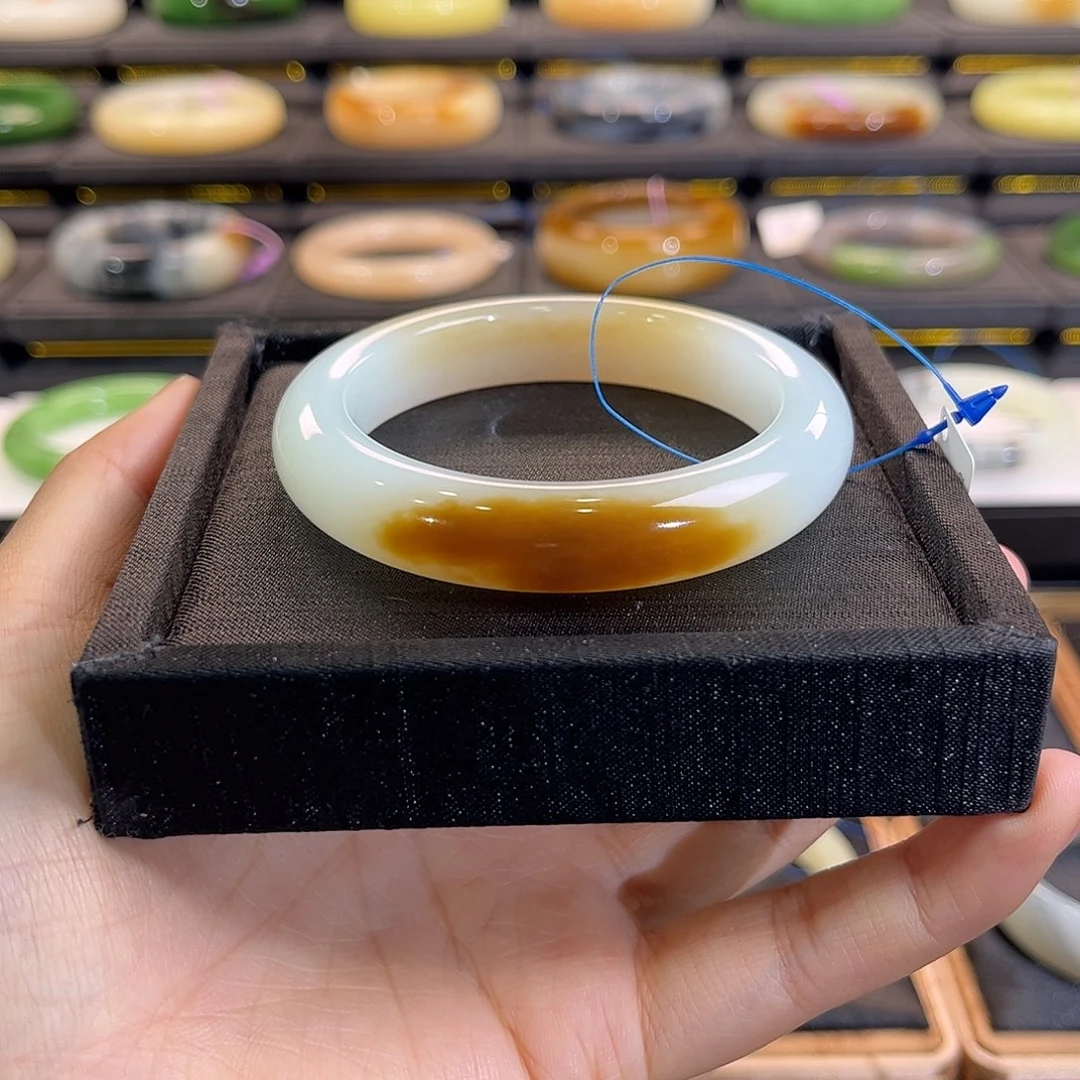 和田玉未镶嵌手镯天地糖白54+