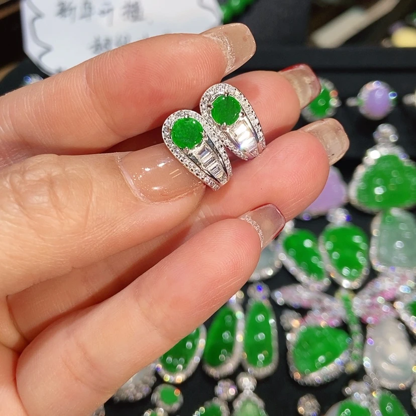 【闪购商品】翡翠耳饰未镶嵌天然翡翠