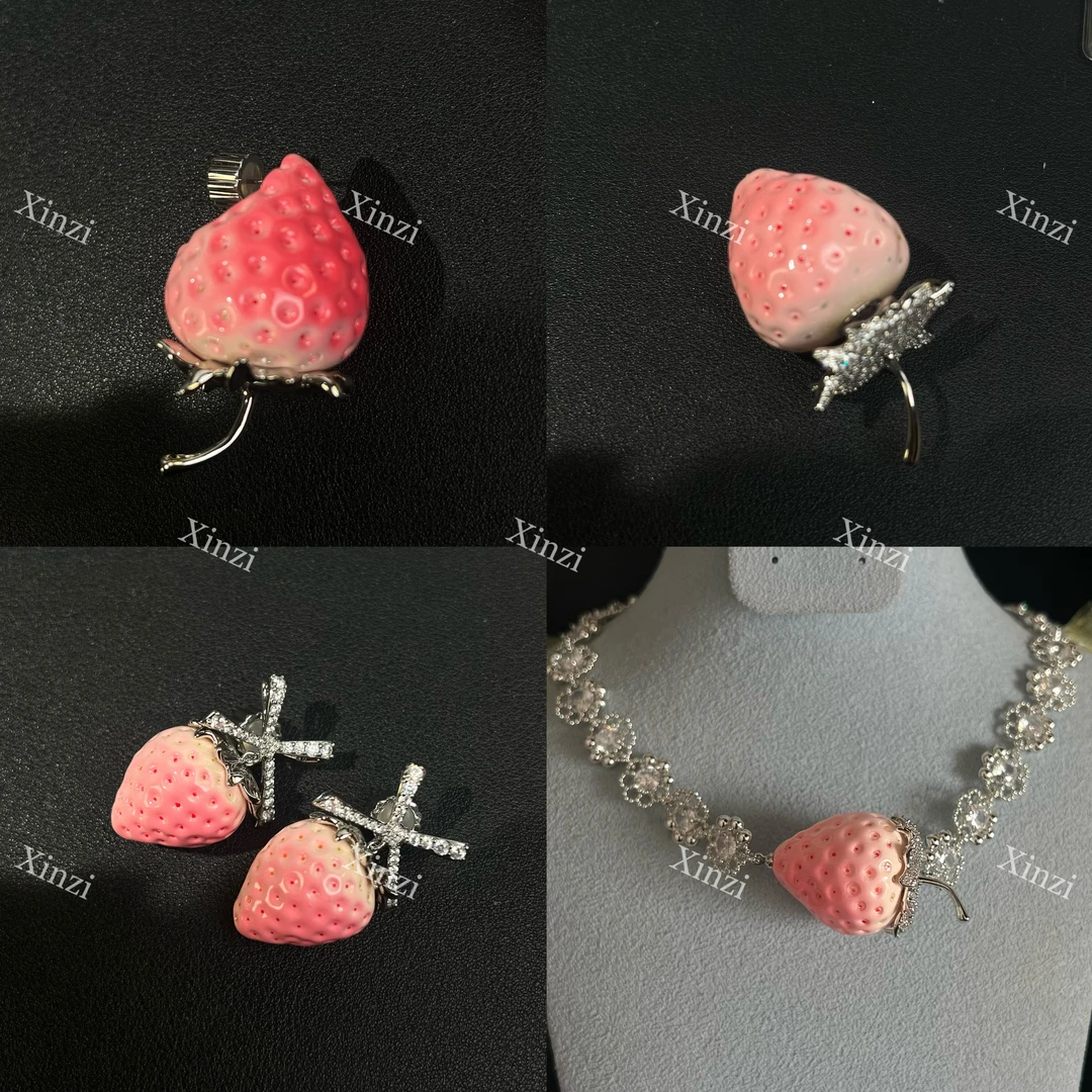 铜合金合成锆石项链 渐变色草莓珠珠项链可爱粉色小众清新甜美