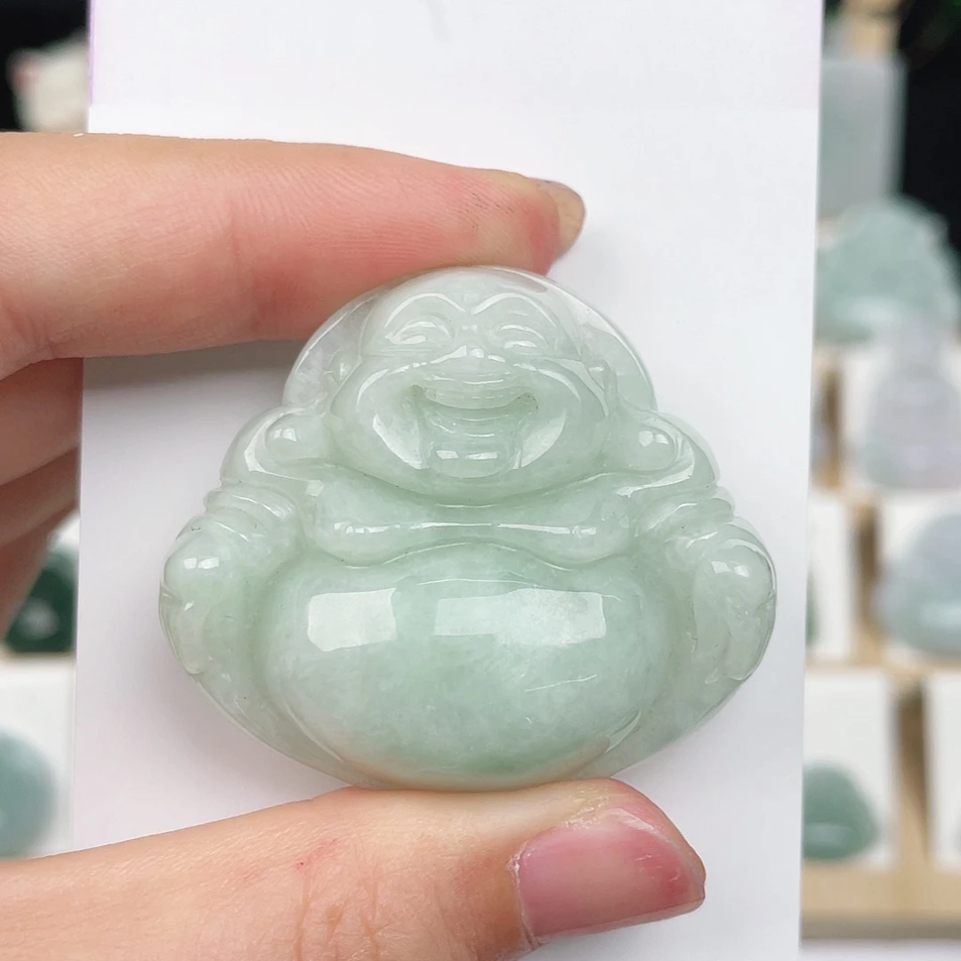 翡翠未镶嵌颈饰佛公