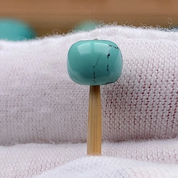 绿松石未镶嵌珠宝奇石7