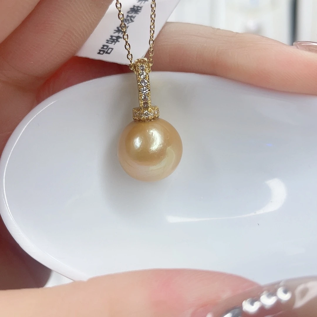 淡水珍珠吊坠(赠链)未镶嵌