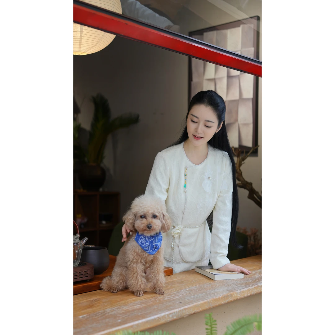 【清芷月】秋季白色新中式圆领时尚百搭重工显瘦长款套装