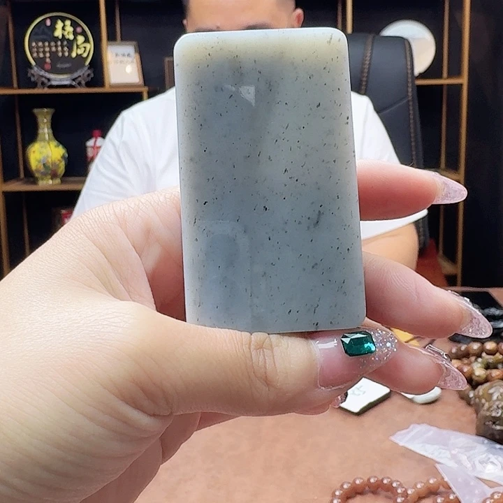手链未镶嵌透闪石质玉