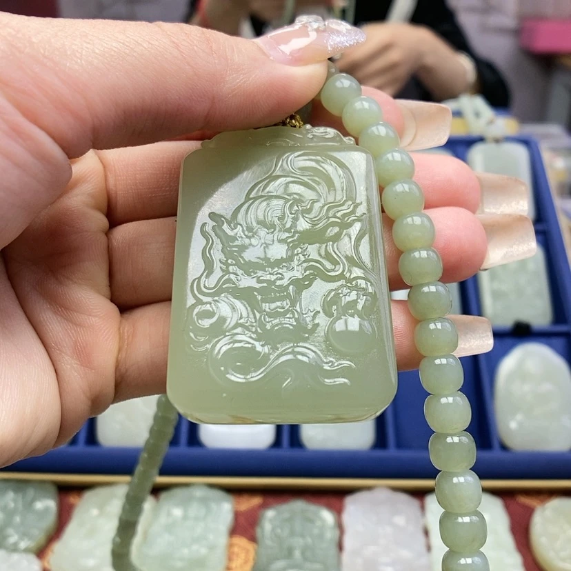 【闪购商品】和田玉颈饰未镶嵌烽**城