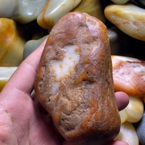 未镶嵌和田玉（糖玉）挂件