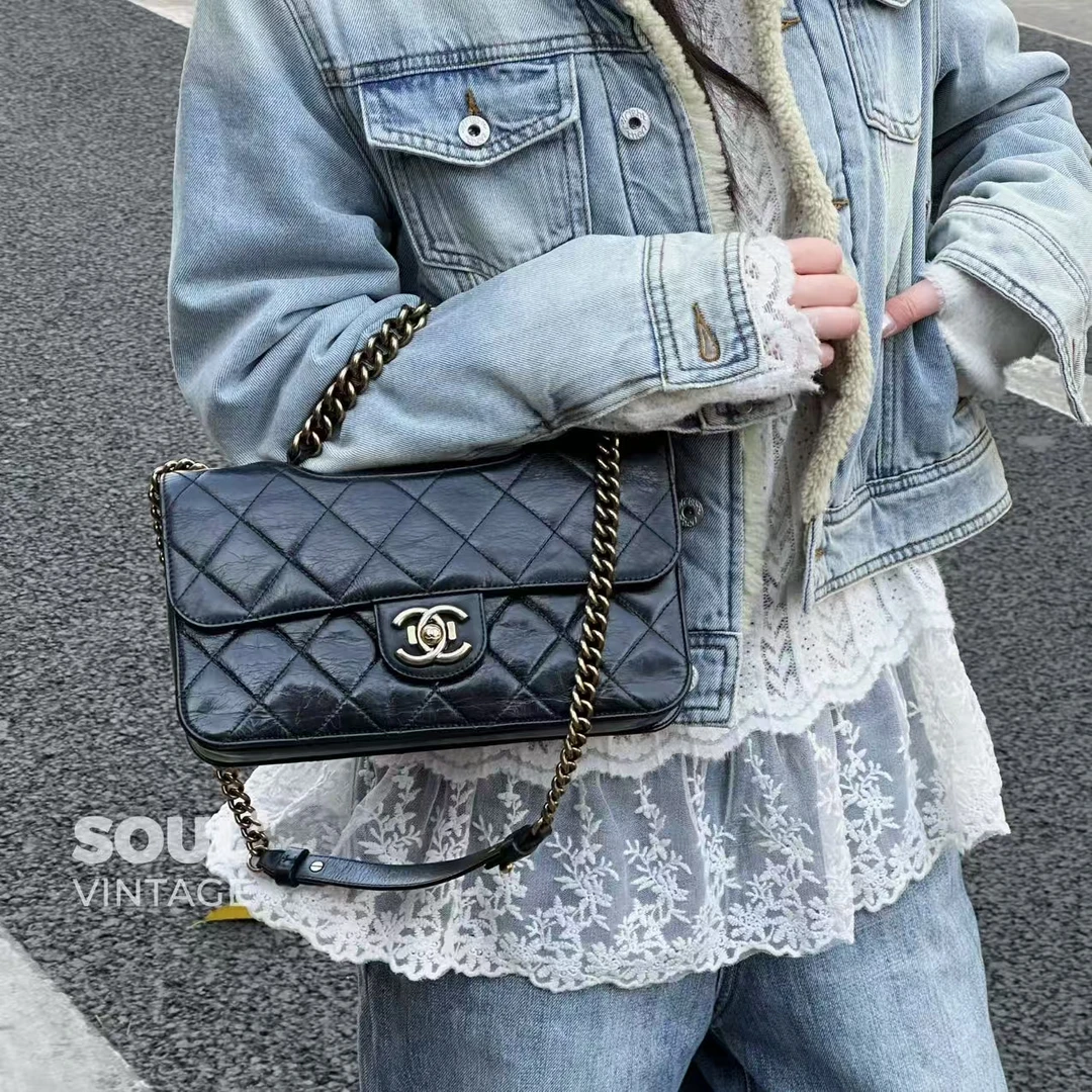 95新 Chanel/香奈儿 黑金油蜡牛 孟买小号单肩包/606278345