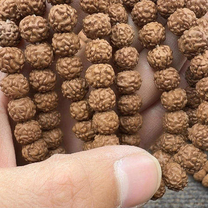 吞***-吊坠金刚菩提谢谢