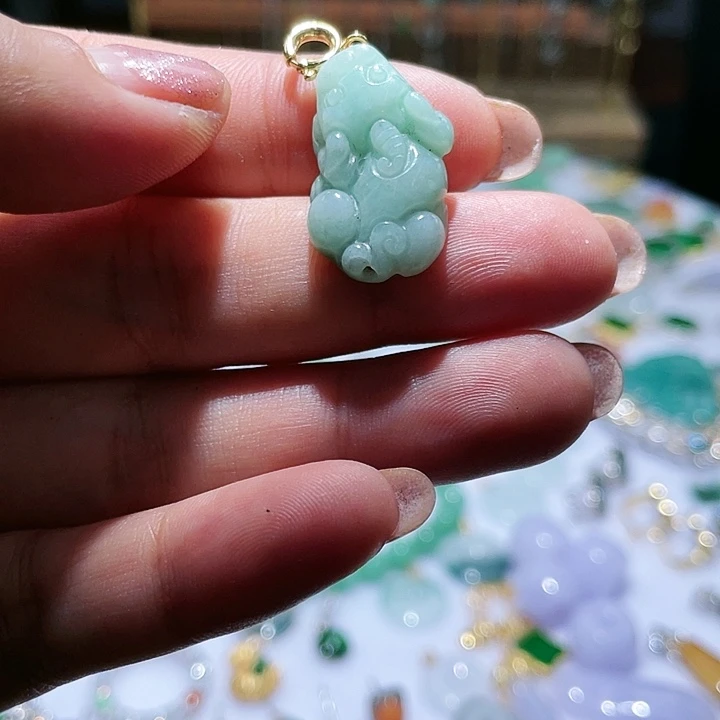 翡翠未镶嵌颈饰天然翡翠