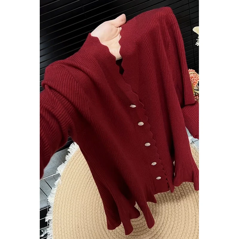 大码纯色V领针织开衫女秋季新款胖妹妹时尚洋气百搭减龄显瘦上衣