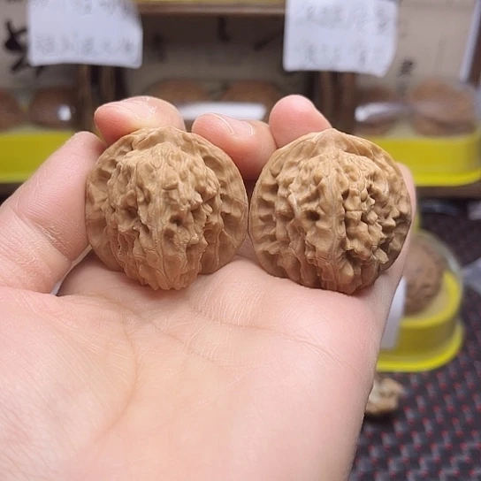 文玩核桃吊坠四座楼