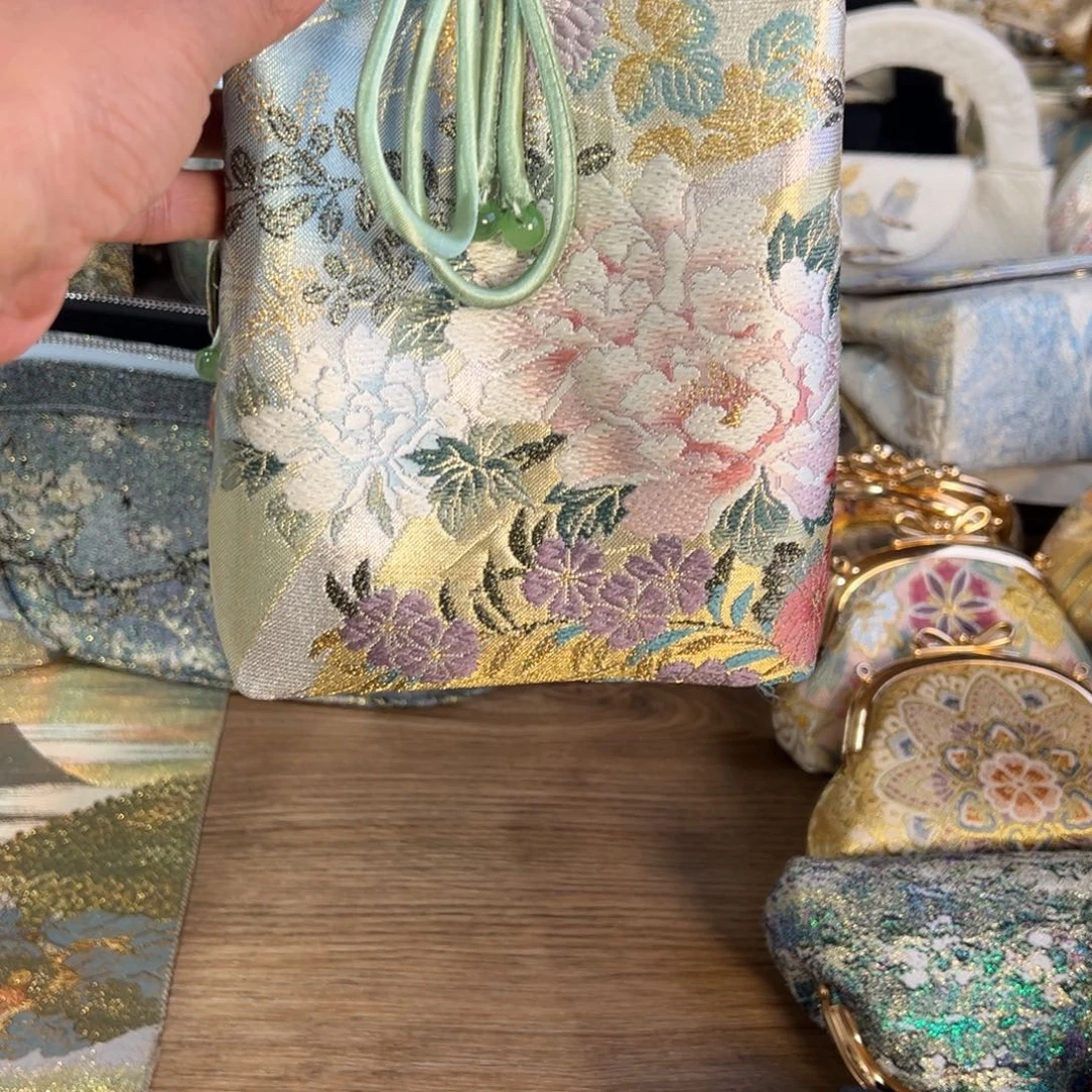 雨***结蚕丝福利水桶包不退换