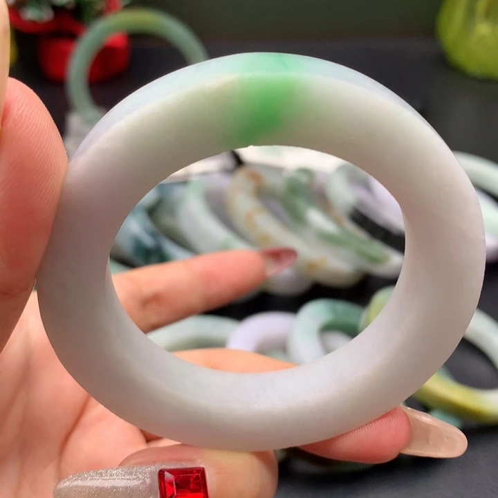 定制翡翠手镯未镶嵌