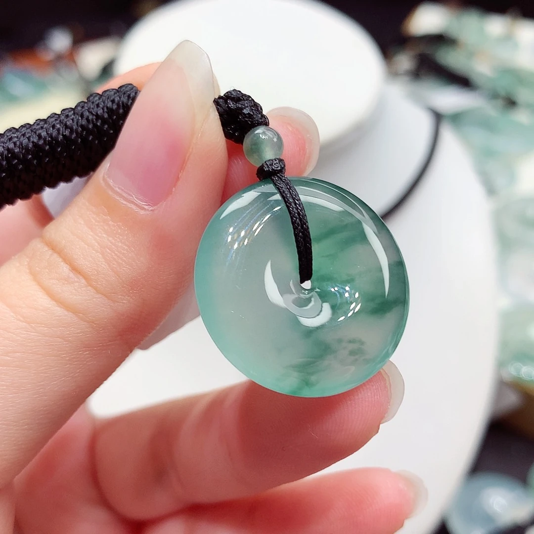 颈饰未镶嵌翡翠翡翠67，24/5.5