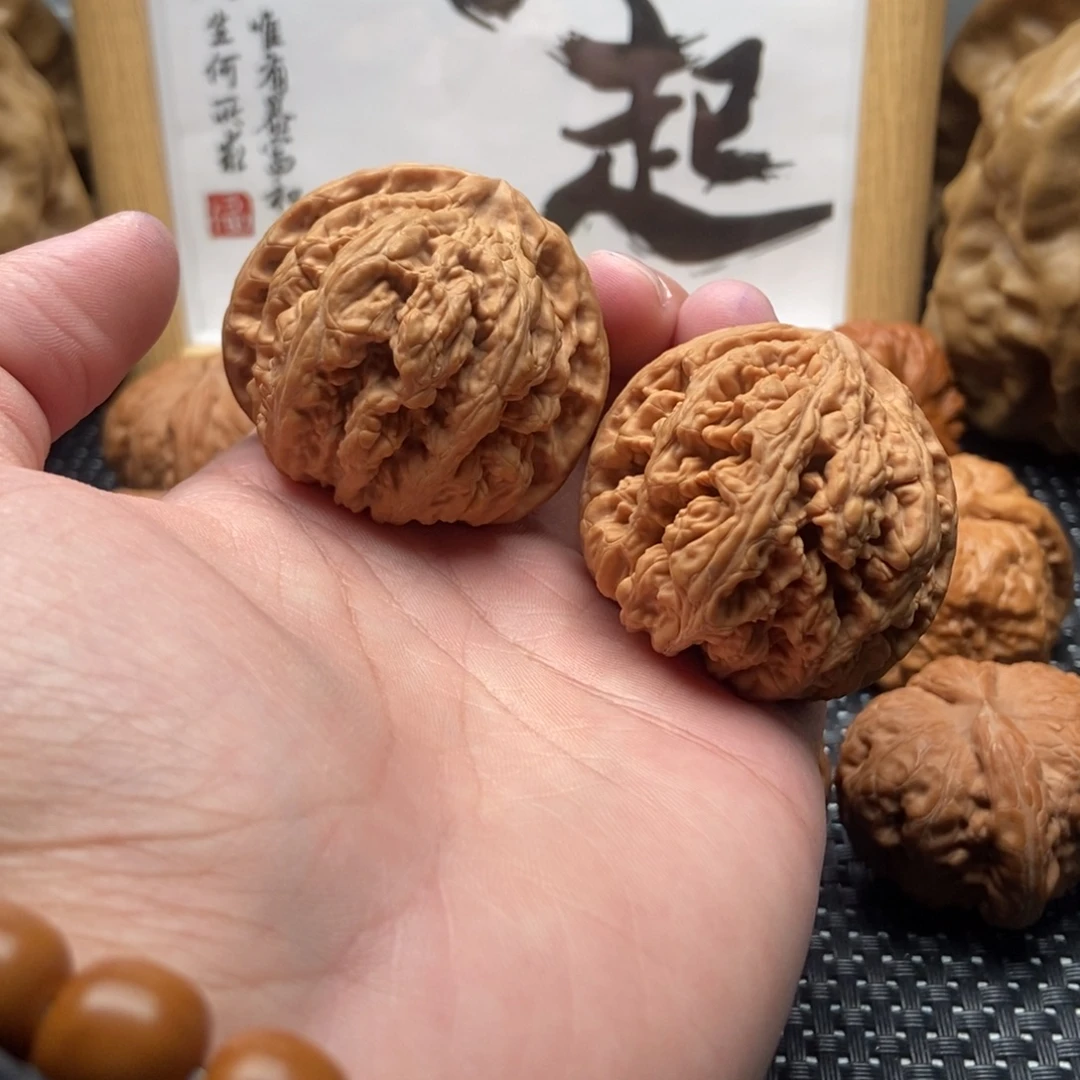 吊坠文玩核桃46全品粗筋
