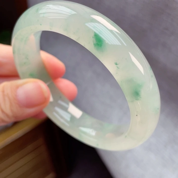 石英质玉未镶嵌手镯55 －56