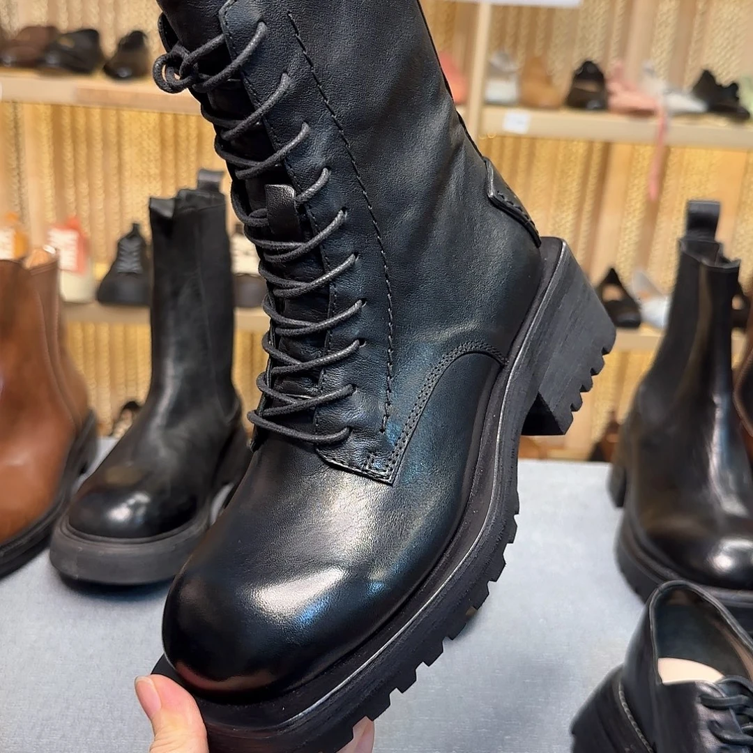23号黑色马丁靴34码