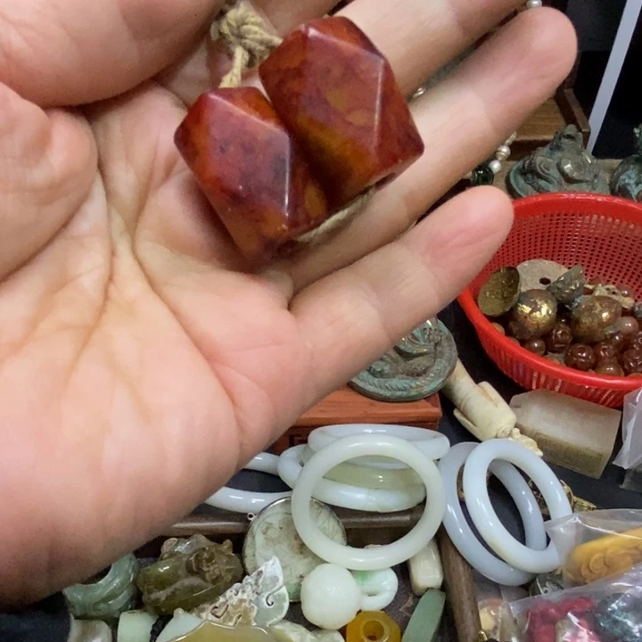 未镶嵌和田玉（糖玉）挂件