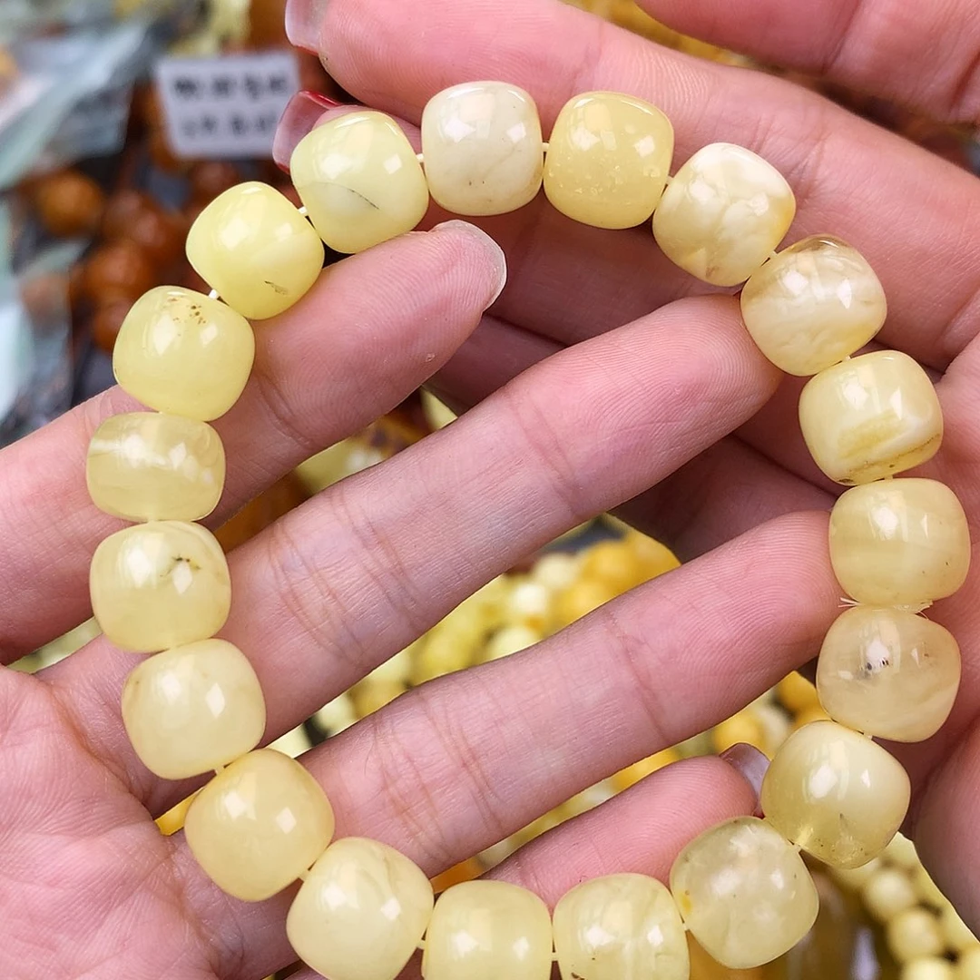 未镶嵌琥珀珠宝奇石
