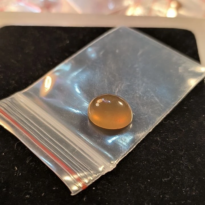 海***蓝石英岩玉未镶嵌戒面