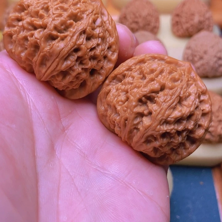 文玩核桃把件44水龙纹