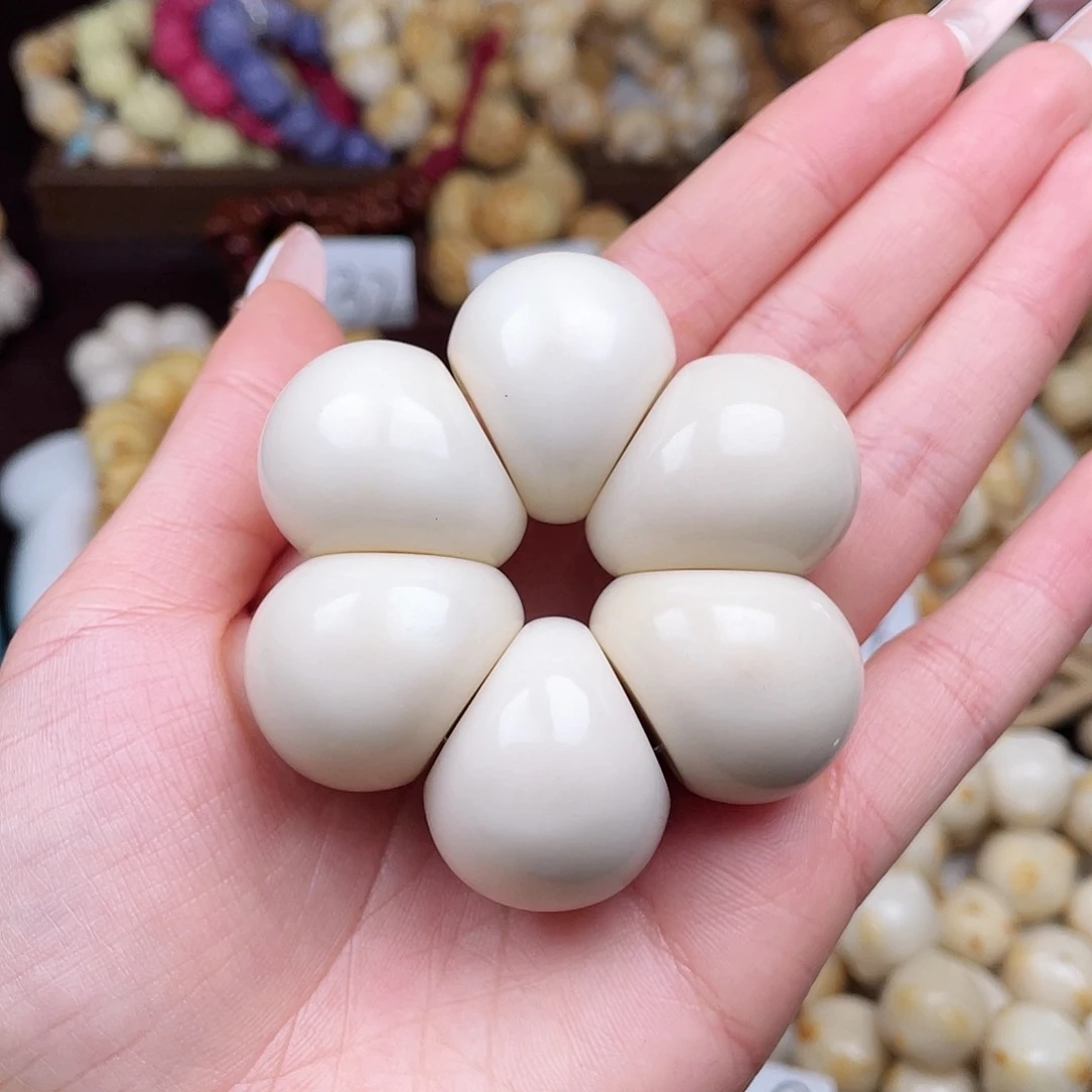 吊坠白玉菩提成品c