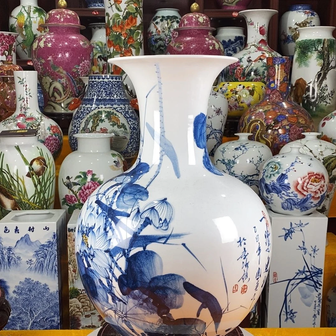 陶摆件景德镇陶瓷青花赏瓶