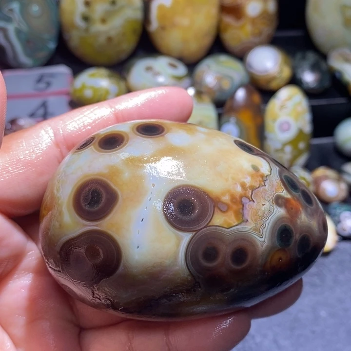 玛瑙/玉髓未镶嵌珠宝半成品51