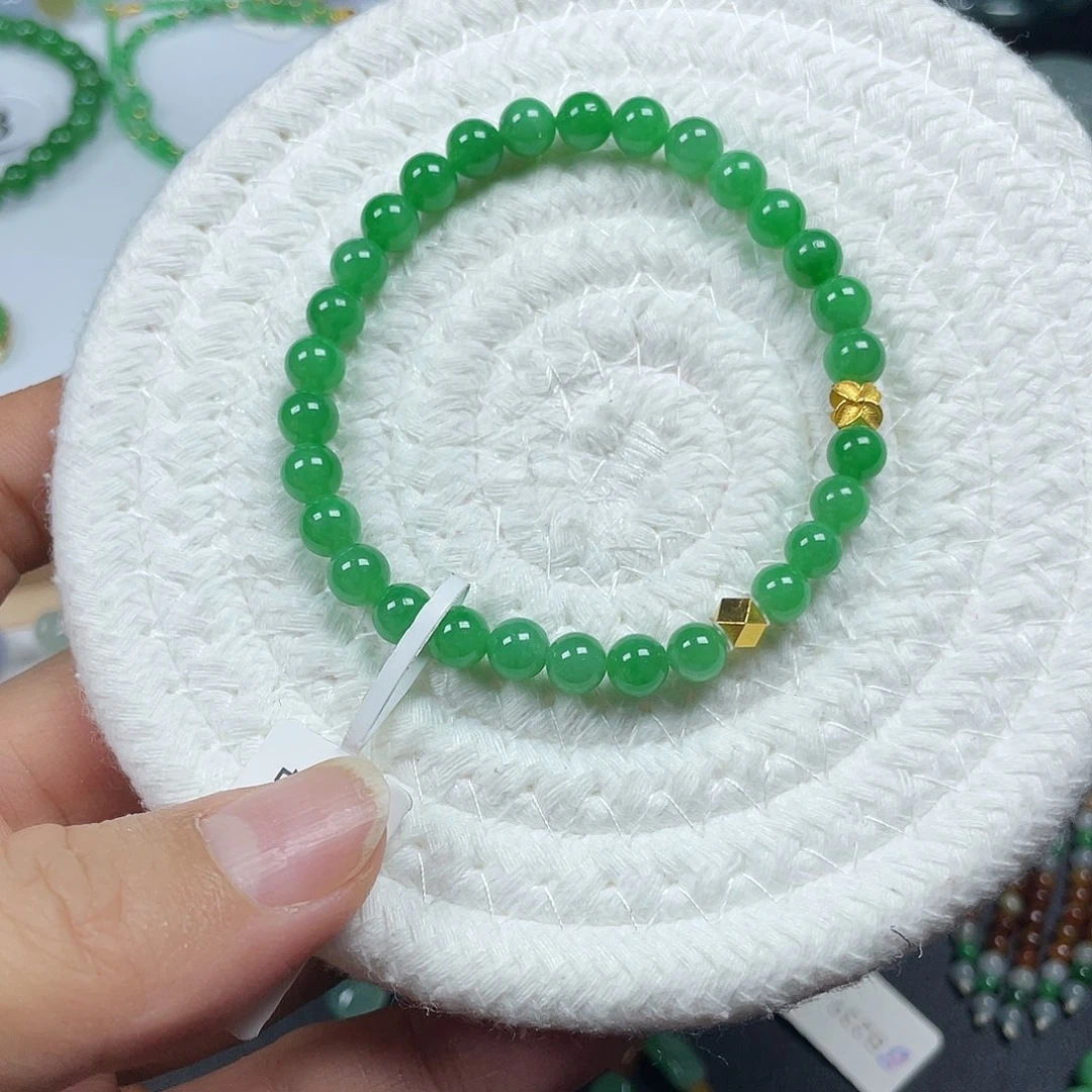 宁***一翡翠未镶嵌手链天然缅甸翡翠A货卡6