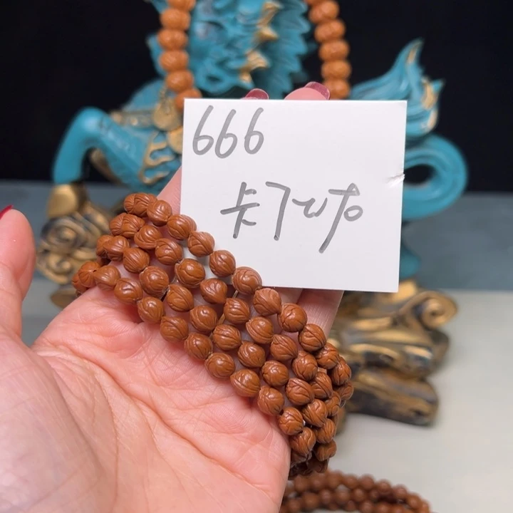 夕***颜吊坠桃核秦岭野生龙纹桃核