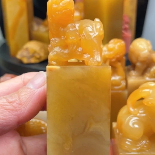 老挝石质地細膩光滑蒙刻寫字刀感十足