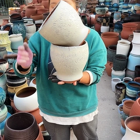 口18高20瑕疵两个盆子。