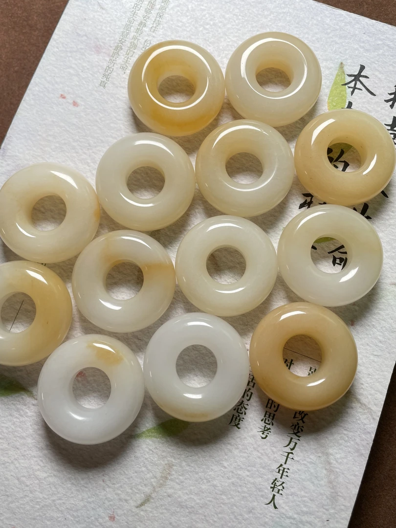 天然玉石 新疆金丝玉 飘黄 甜甜圈 送绳