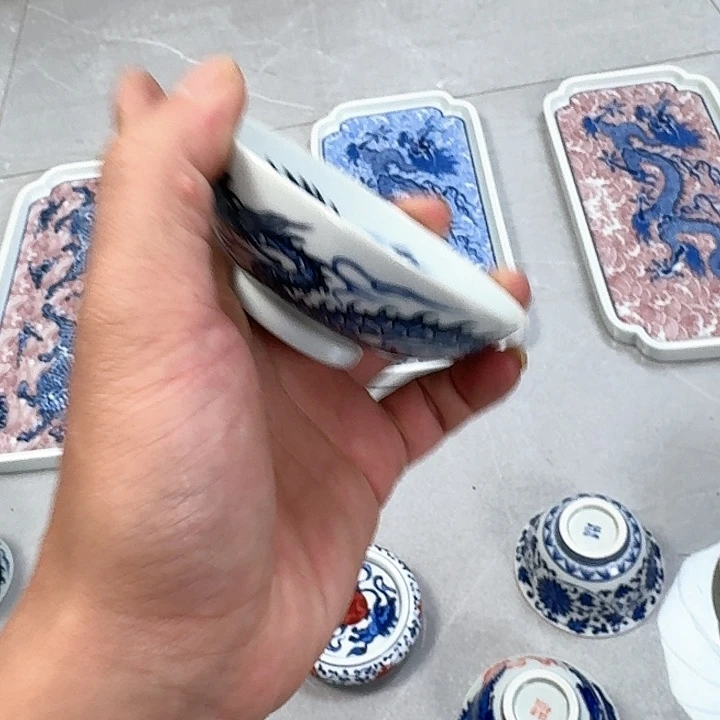 杯青花铠甲龙普洱杯