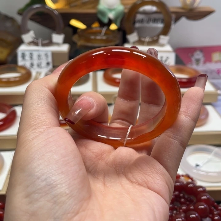 玛瑙/玉髓未镶嵌手镯