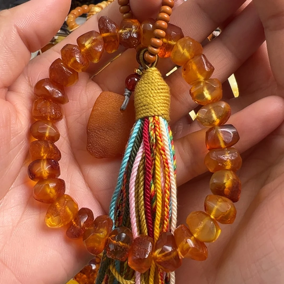 琥珀未镶嵌裸石琥珀