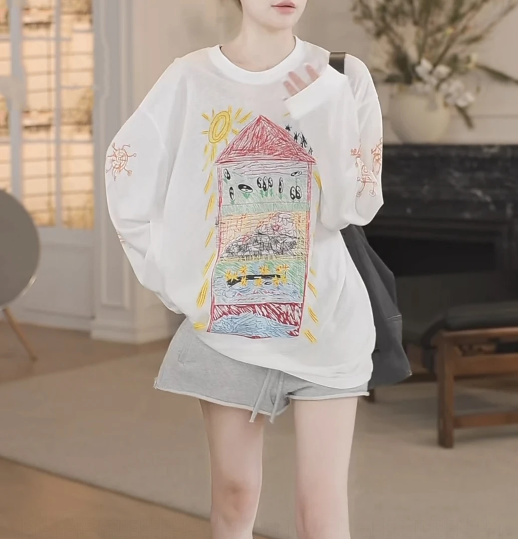 2025夏季新款小众设计感手绘涂鸦柔薄款盈宽松显瘦套头圆领T恤女