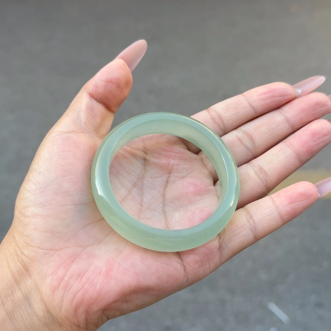 东陵石未镶嵌手镯