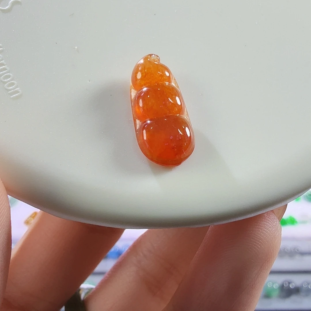 翡翠未镶嵌颈饰冰红特价豆子