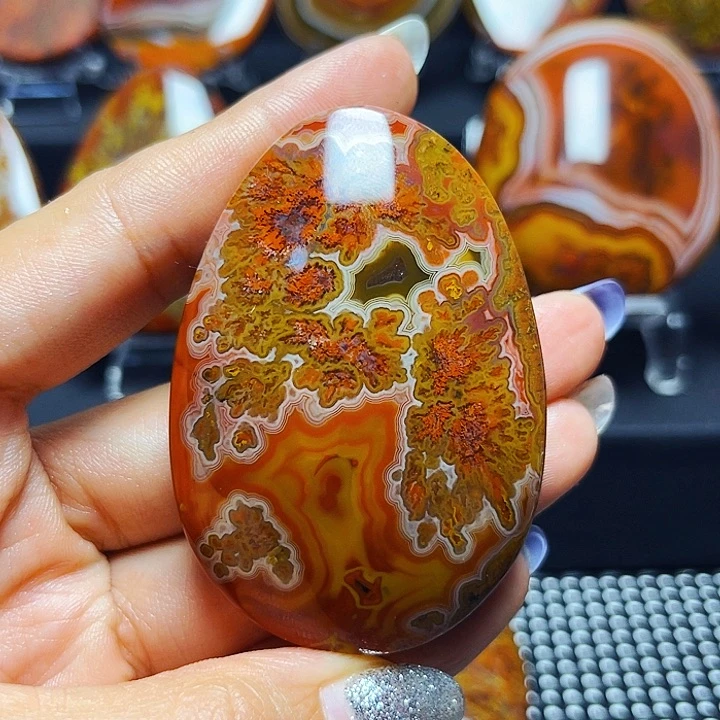 玛瑙/玉髓颈饰未镶嵌思*