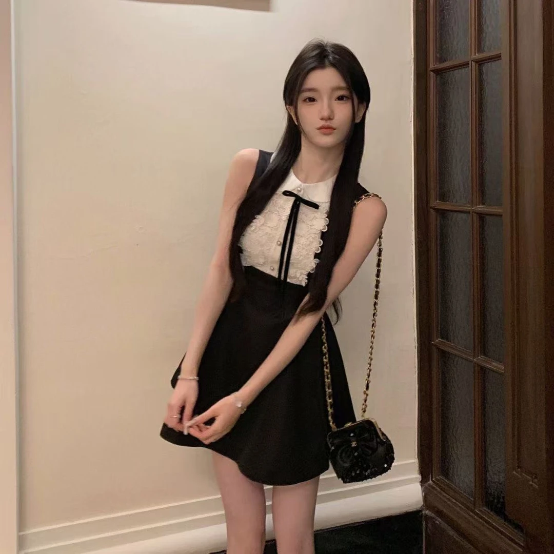 韵味十足~拼接蕾丝娃娃2025夏季气质连衣裙千金无袖A字裙收腰短裙